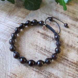 Kristallarmband Brynhildr med Rod Granat