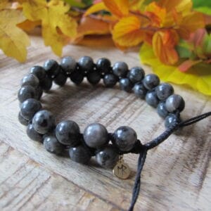 Kristallarmband Ægir med Larvikit